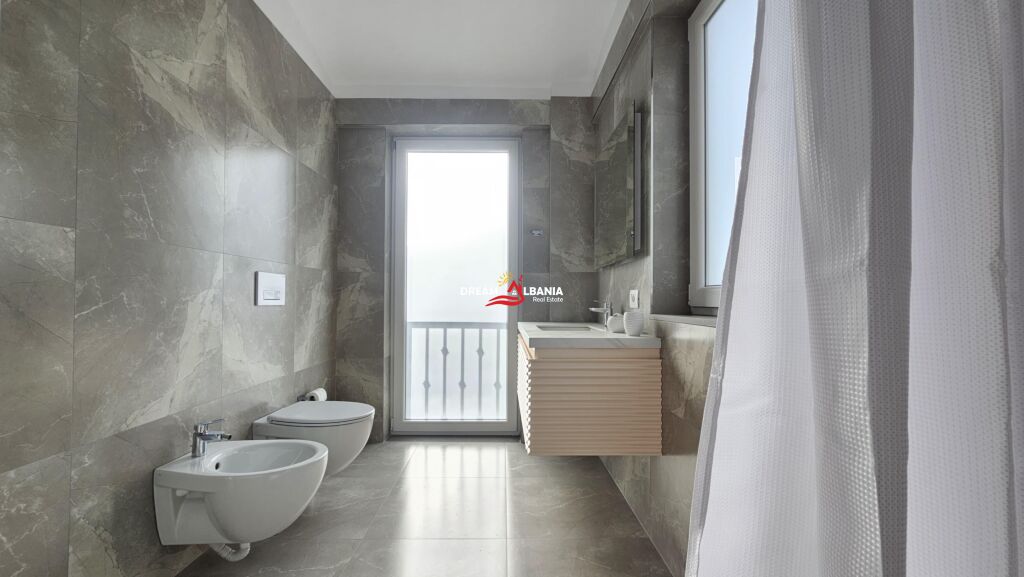 Villa su 3 piani in affitto – Vilat Lule, Mjull-Bathore (ID 4251421 )