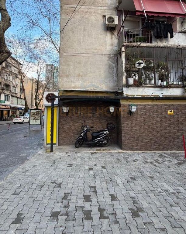 SHITET AMBJENT BIZNESI NE MYSLYM SHYR