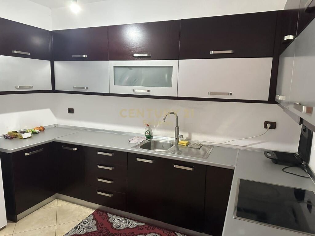 APARTAMENT 1+1 PER SHITJE ASTIR PRANE DY PALMAVE !
