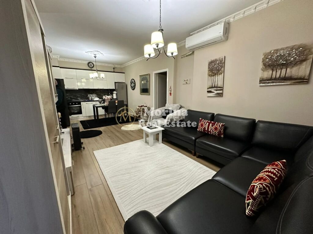 Shitje | Apartament 2 + 1 | Rruga Qemal Stafa | 320000 €