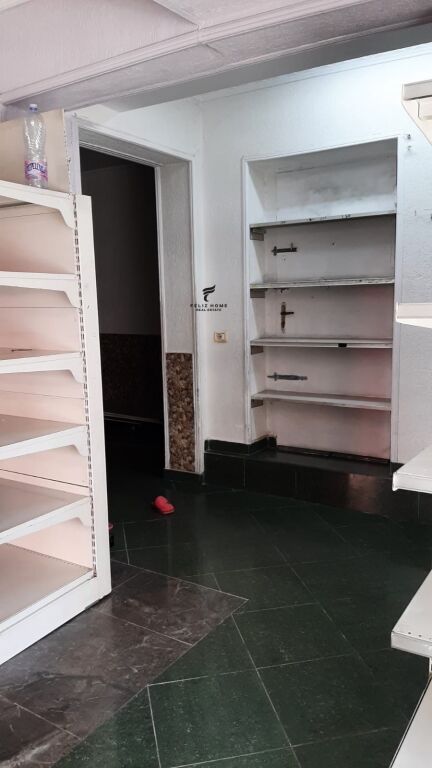 UFFICIO IN AFFITTO 62,5 M2 21 DICEMBRE 60.000 LEKE