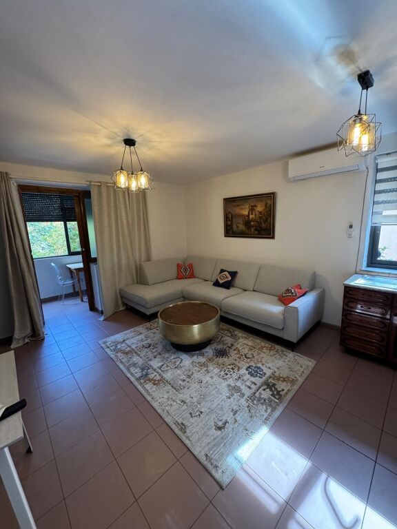 Affittasi 2+1 arredato a Mine Peza 648 eu arredato