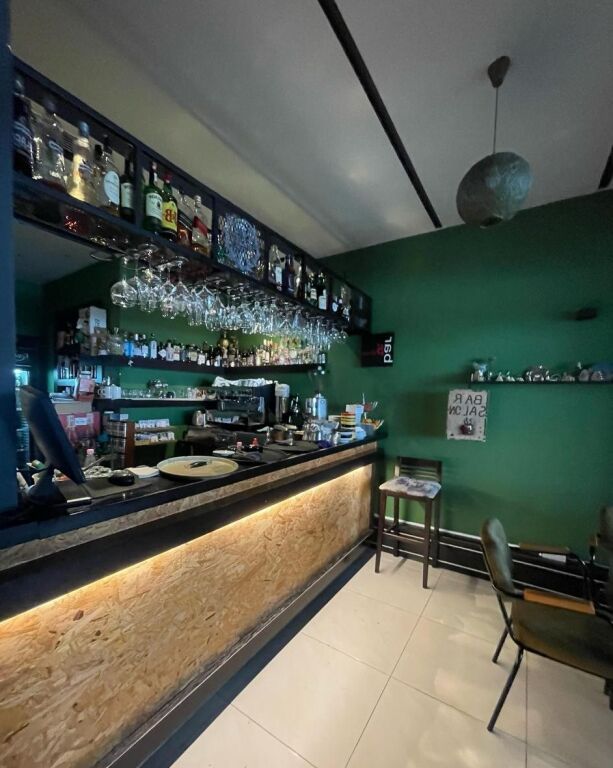 Locale commerciale in buone condizioni-Bar in Myslym Shyr