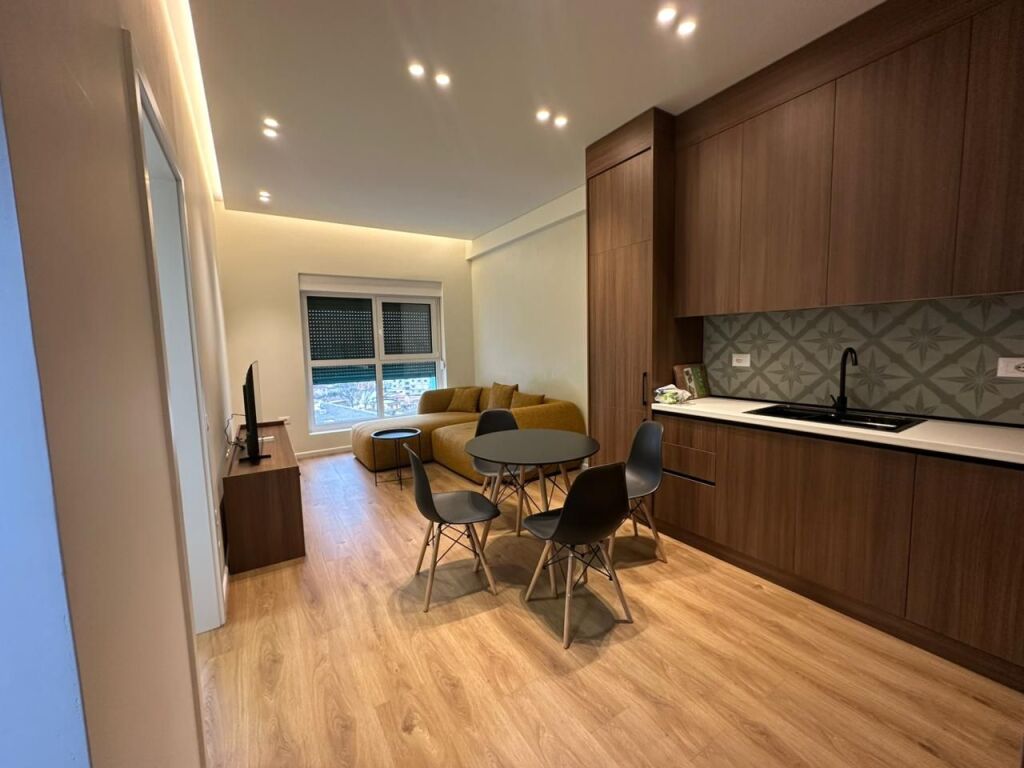 Jepet me qera apartament 1+1 te Ali Demi