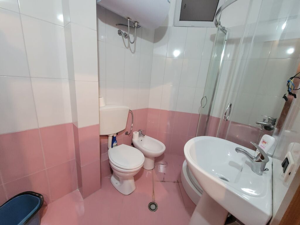 Apartament 2+1+2 per shitje Durres Plazhi