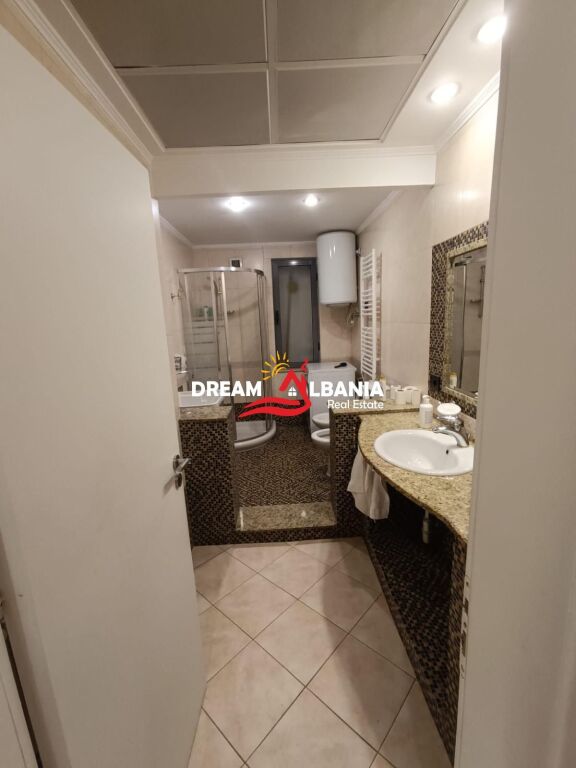 Apartament 2+1 Ne Shitje ne Qender afer 9 katsheve (Akutalisht 1+1 + Gasonire)(ID 41212157)