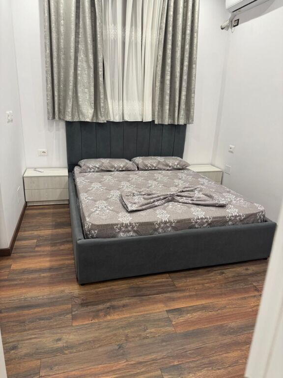 🏡 Apartament 1+1 me Qira – Terminali i Veriut (Pallatet e Verdha)