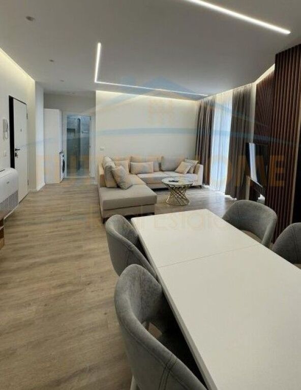 Rent, Apartment 2+1+2+Parking Space, New Boulevard.