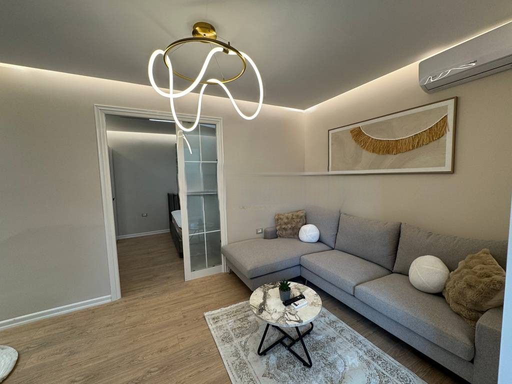 RRUGA E BARRIKADAVE, SHESIM APARTAMENT 1+1 125,000 €