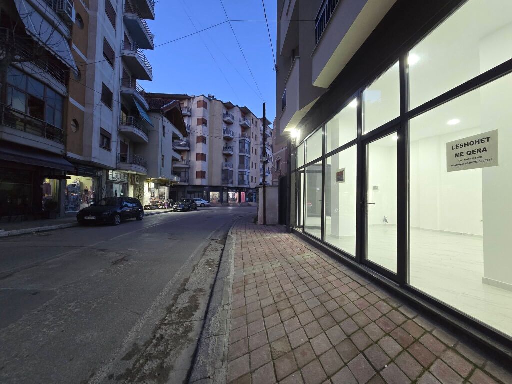 Jepet me Qira Ambjent Biznesi Ne Nje zone te Preferuar