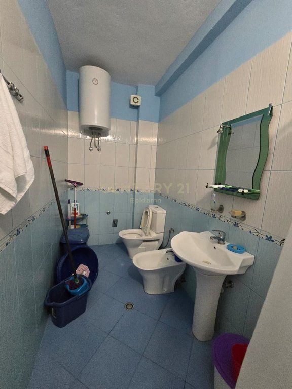 Apartament 1+1 në Plazh Hekurudha, vetëm 200 m nga Deti