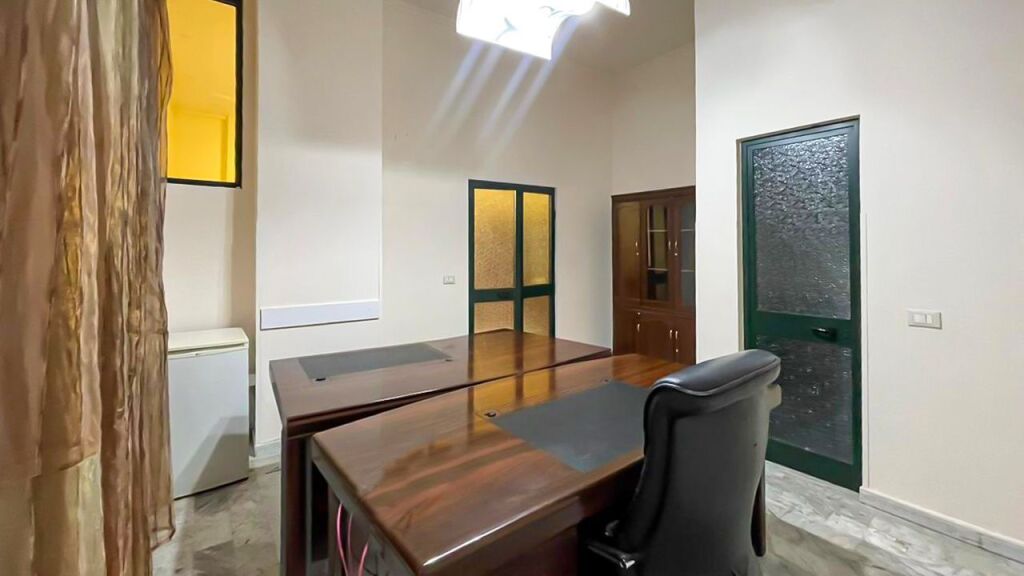 ZYRE ME QERA 70 M2 RRUGA E BOGDANEVE 65.000 LEKE