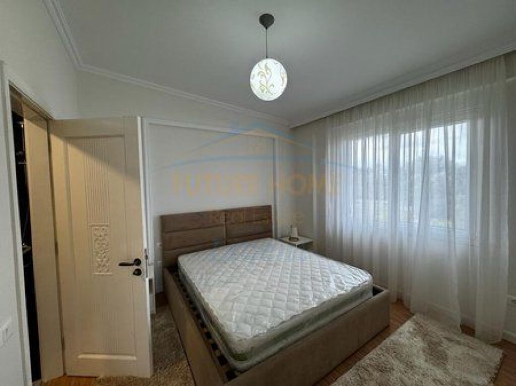 For sale, Apartment 2+1+2, Dry Lake, Tirana.