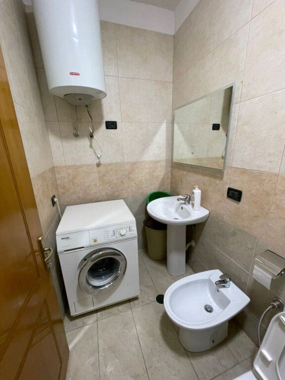 APARTAMENT ME QERA 2+1 BLLOK 80.000 LEKE