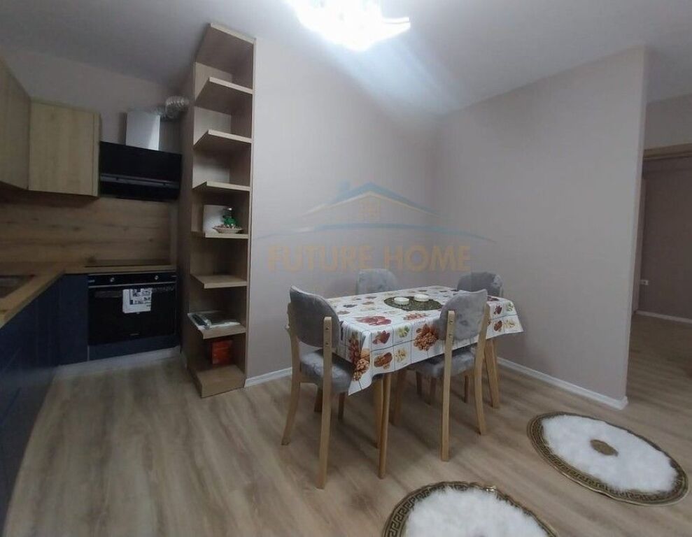 Rent, Apartment 2+1+2+Parking Space, 5-Maji Street, Tirana.