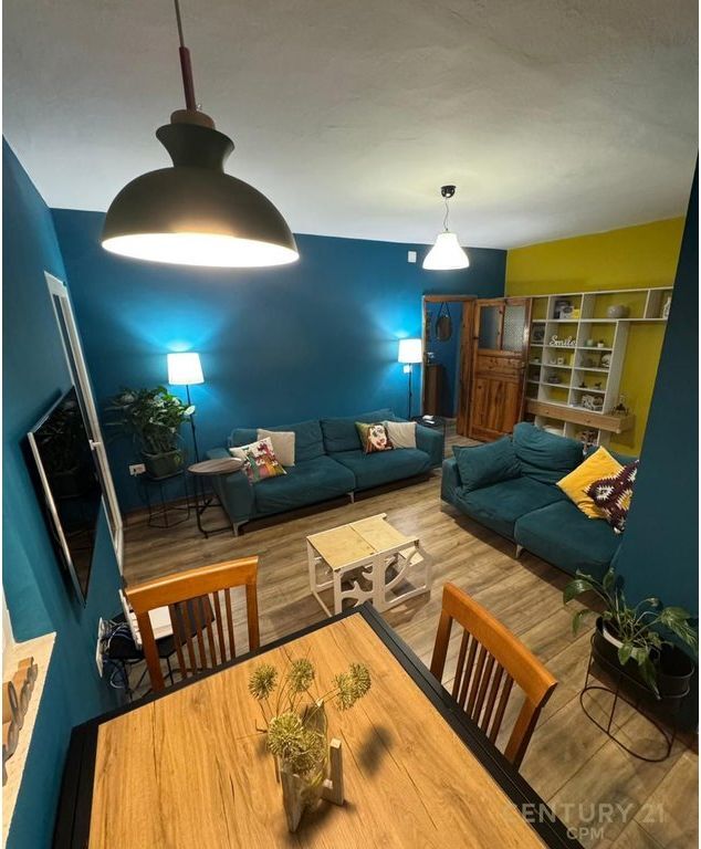 Apartment 2+1 for rent at Myslym Shyri