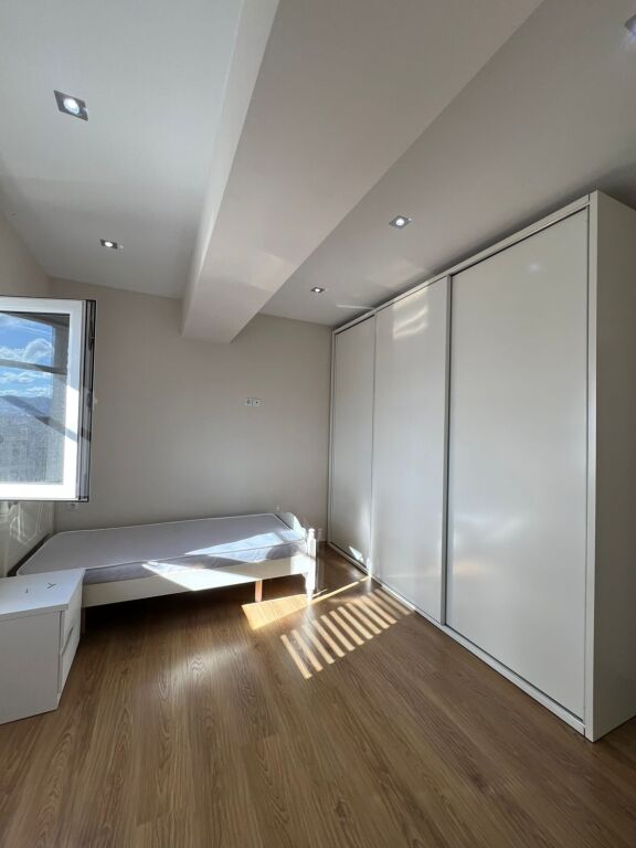 APARTAMENT 2+1 PER QERA TEK RRUGA DRITAN HOXHA