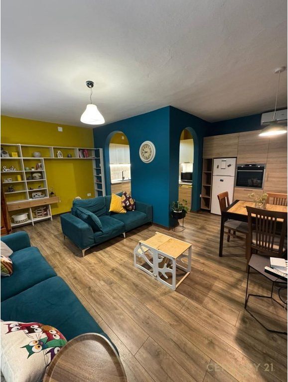 Apartment 2+1 for rent at Myslym Shyri