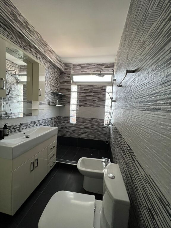 APARTAMENT 2+1 PER QERA TEK RRUGA DRITAN HOXHA