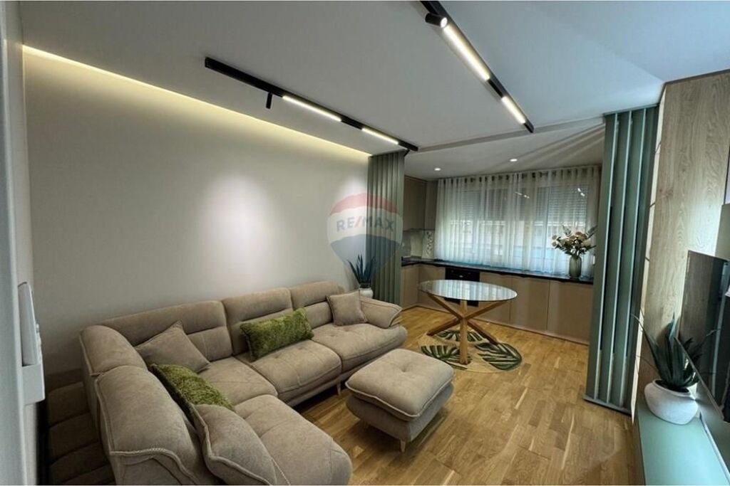 APARTAMENT LUKSOZ 1+1 PER QIRA-KOPSHTI ZOOLOGJIK