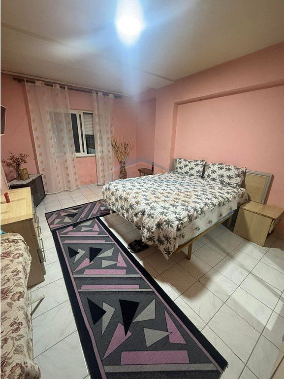 Shitet, Apartament 2+1, Sheshi Wilson