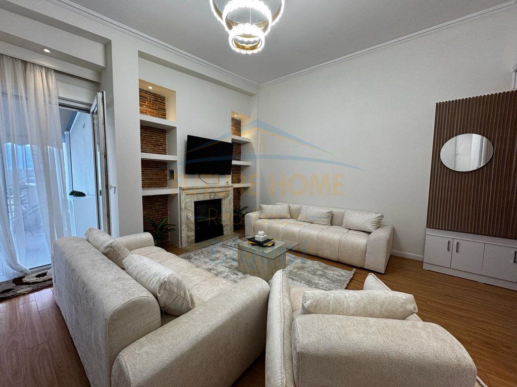 In vendita, Appartamento 2+1+2, Lago Secco, Tirana. 203.000 €