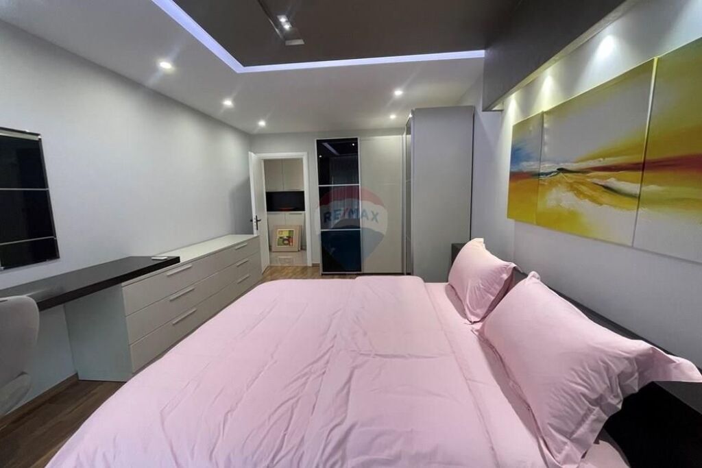 Apartament per qera 2+1 tek Ambasada Amerikane