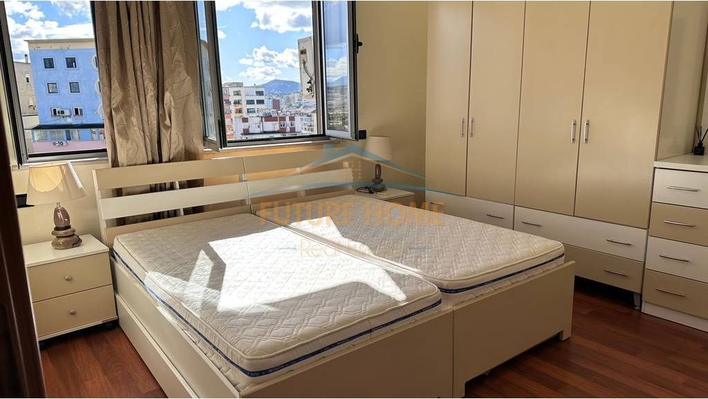 Rent, Apartment 1+1, New Bazaar, Tirana.