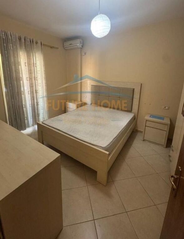 Qira, Apartament 2+1+2, Zogu i Zi