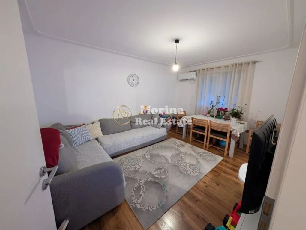 Shitje | Apartament 2 + 1 | 21 Dhjetori | 195800 €