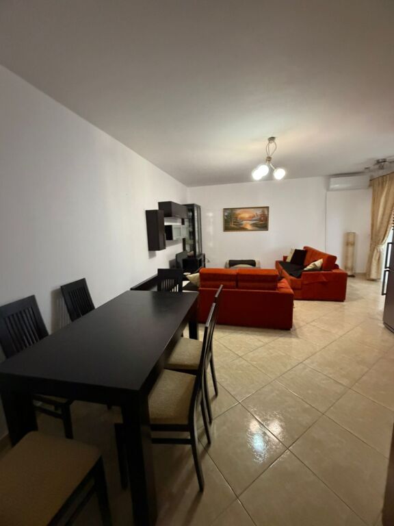 Super ap 2+1 a 21 dicembre (via Ndre Mjeda)