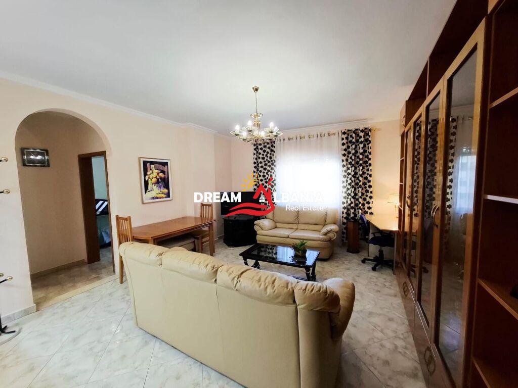 Affittasi appartamento 1+1 nel Comune di Parigi vicino a German Computer (ID 42111514)