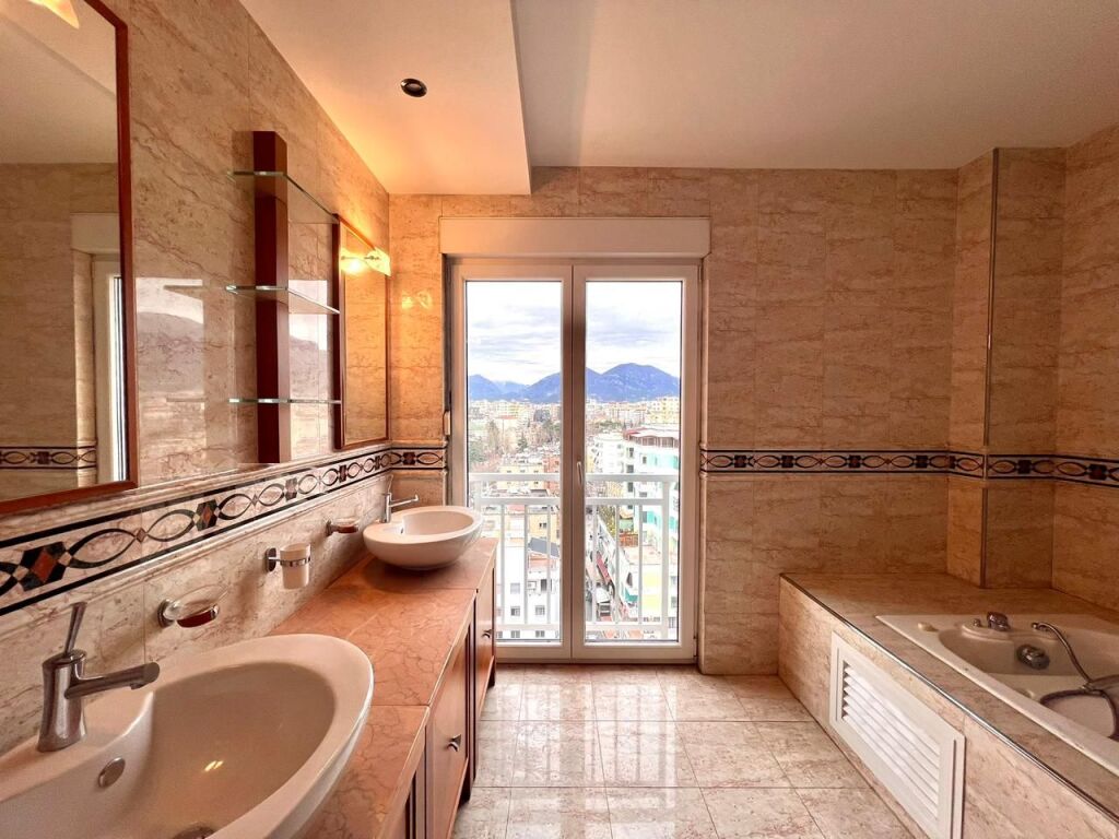 Me Qera: Duplex &amp; Verande Gjigande + 2 P. Parkimi 📍Rr. Elbasanit - Mulliri || 4500€/muaj