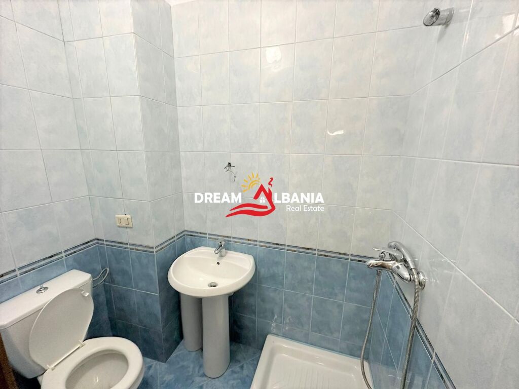 Jepet me qera ambient per zyra tek rruga e Kavajes, prane Garden Building (ID 42214500)