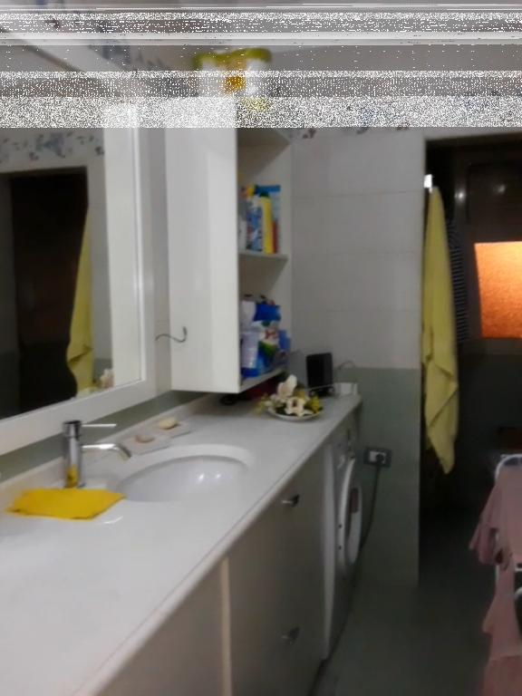 Apartment 1+1, Porcelain!