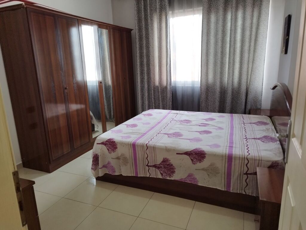 APARTAMENT ME QERA 2+1 YZBERISHT 40.000 LEKE