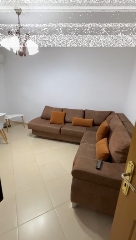 Apartament 2+1, Xhamllik!