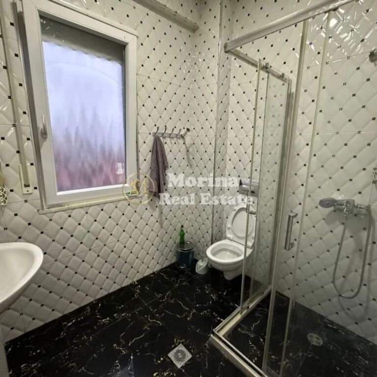 Shitje | Apartament 2 + 1 | Rruga Qemal Stafa | 320000 €