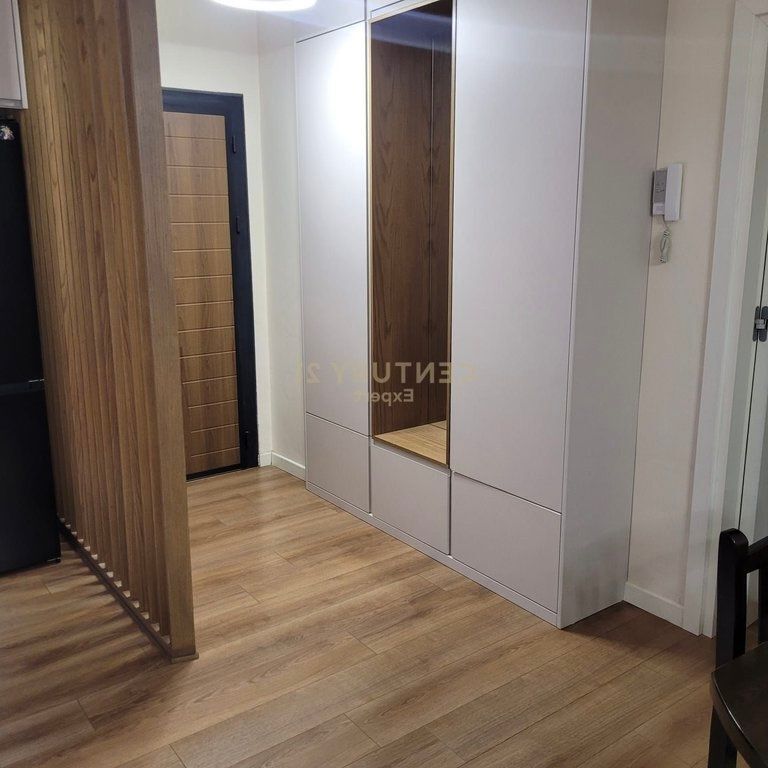 JEPET ME QIRA APARTAMENT 2+1 TEK FUSHA E AVIACIONIT