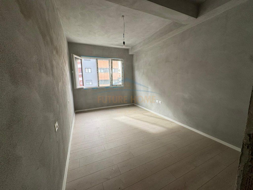 SHES,APARTAMENT 2+1+2+POST PARKIMI,RIVER RESIDENCE,UNAZA E RE