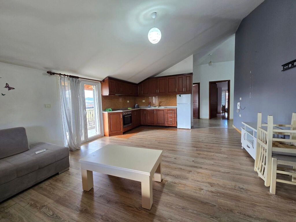 For Rent Furnished Entrance Near Big Market in Unaza Korce  ✨️✨️