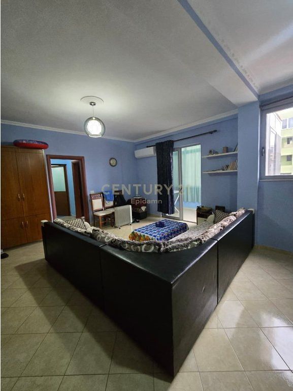 Apartament 1+1 në Plazh Hekurudha, vetëm 200 m nga Deti