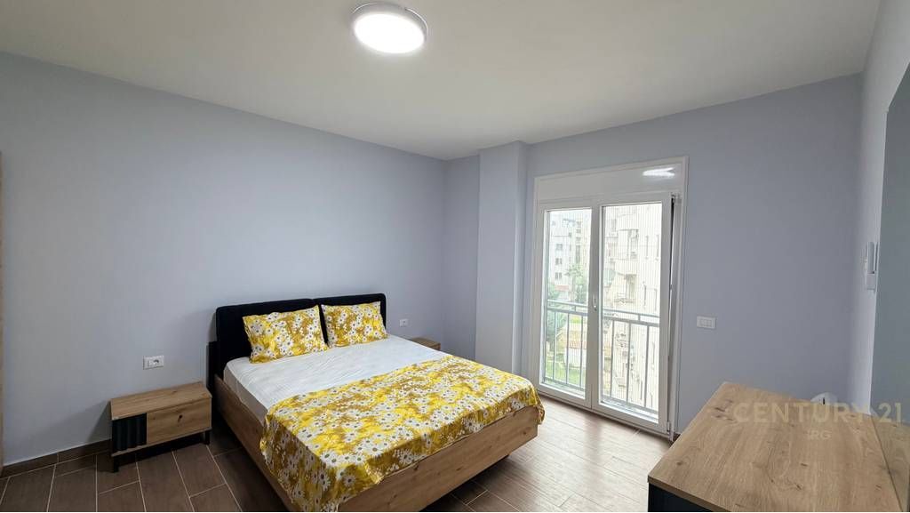 SHITET APARTAMENT 2+1 NE QERRET TEK ''HOTEL SUPREME'' !