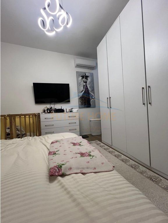 Shitet apartament 2+1 Kompleksi Delijorgji