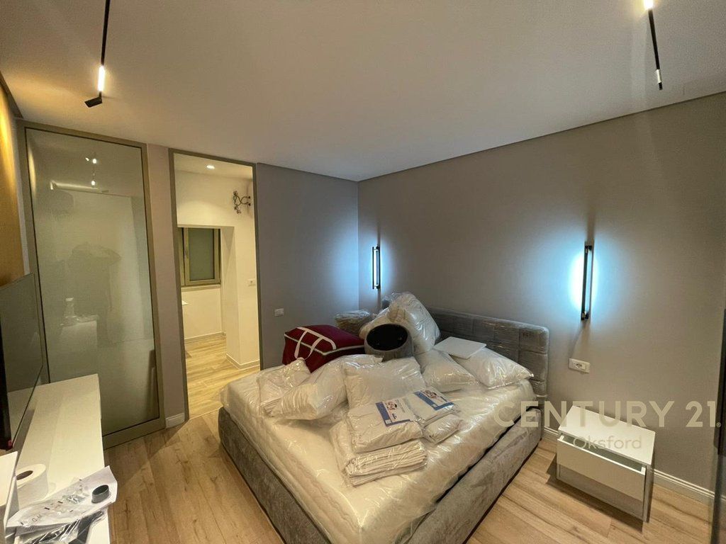 SHITET APARTAMENT 2+1+2 ,VASIL SHANTO PRANE KESH