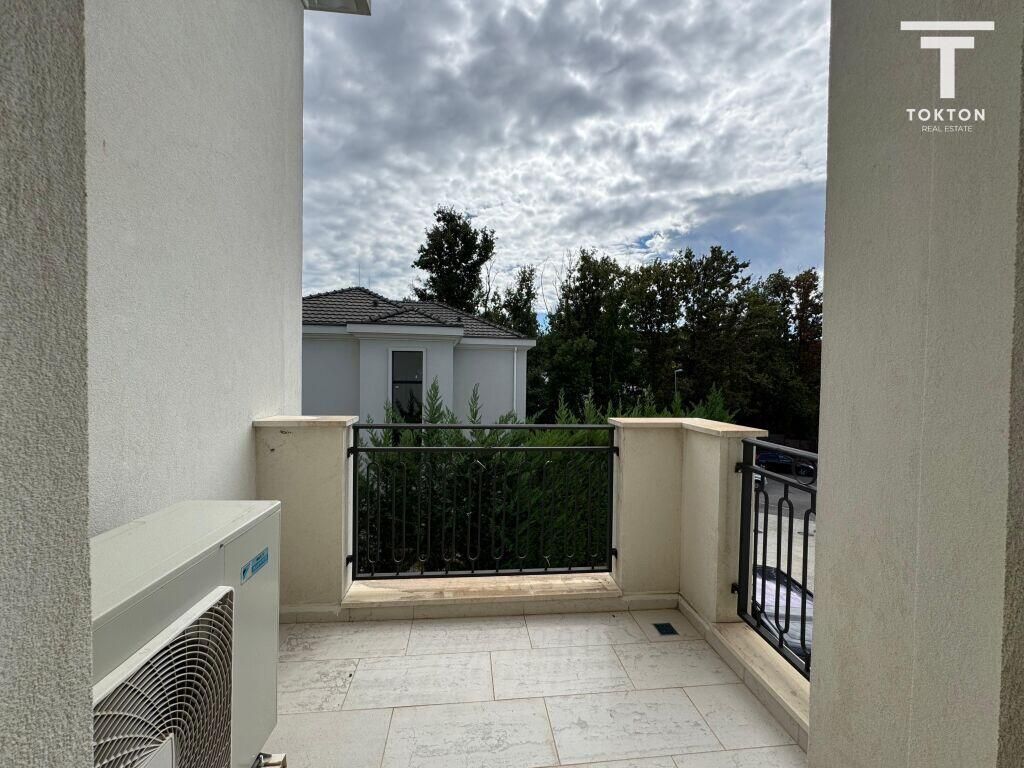 QIRA, VILE INDIVIDUALE, ROLLING HILLS, TIRANË