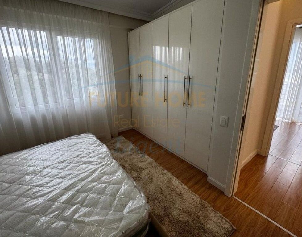 Shitet, Apartament 2+1+2, Liqeni i Thatë, Tiranë.