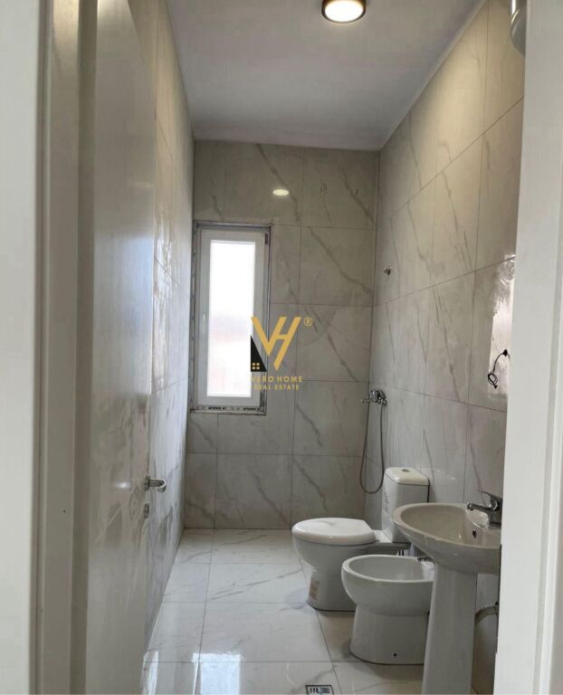 APARTMENT 1+1 FOR RENT AT BULEVARDI BLU, KAMEZ 35,000 LEKE