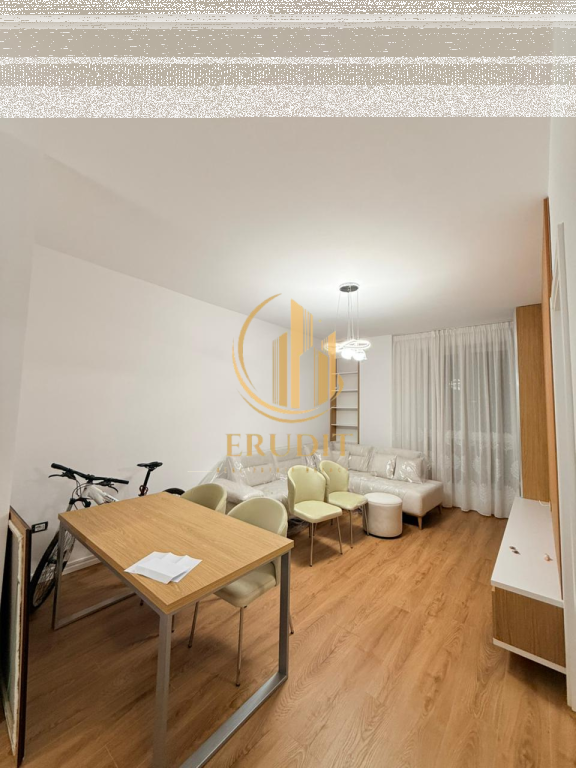 Appartamento in affitto nella zona Komuna e Parisit.