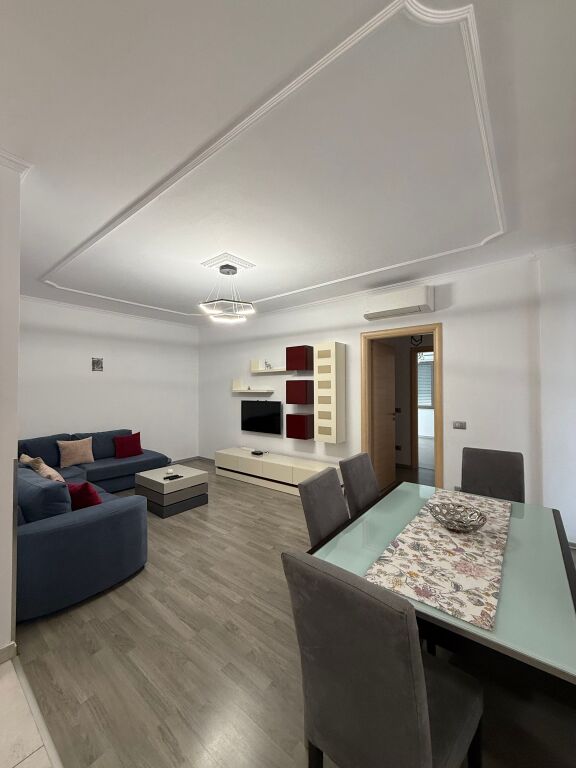 Apartment 2+1+2 tower bridge for rent